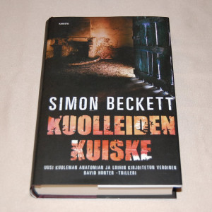 Simon Beckett Kuolleiden kuiske